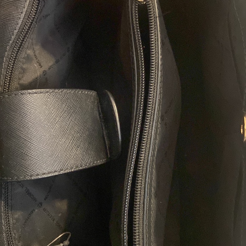 Michael Kors Purse - Picture 2 of 3